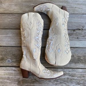 Sparkly White Cowgirl Boots